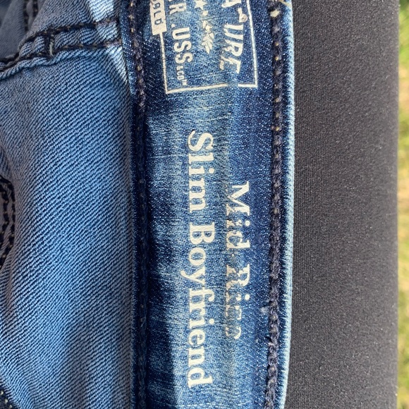 COPY - Hand embroidered plus size jeans - Picture 3 of 7